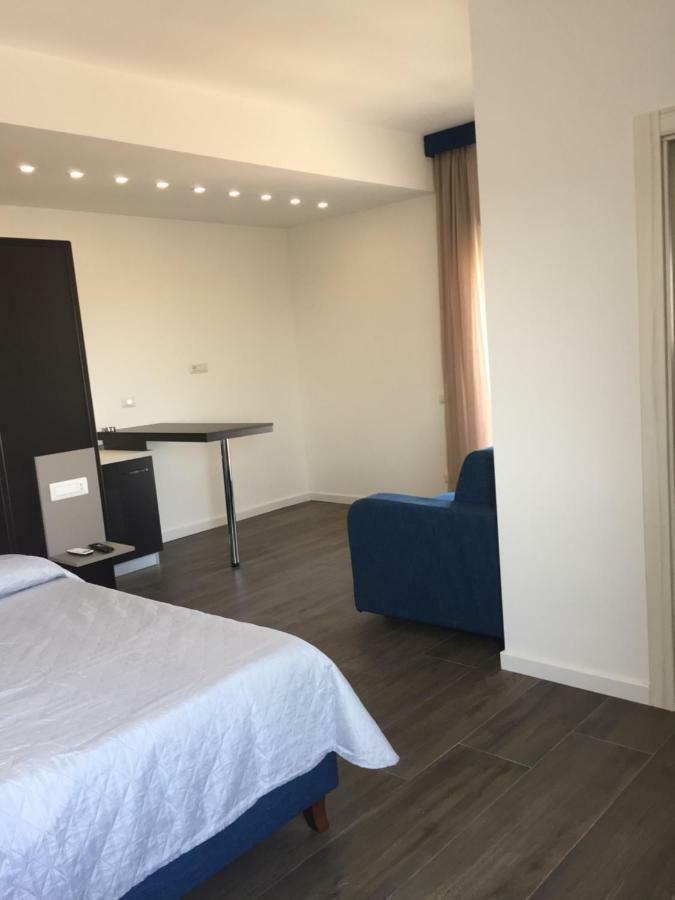Residenza Garibaldi Appartement Napels Buitenkant foto