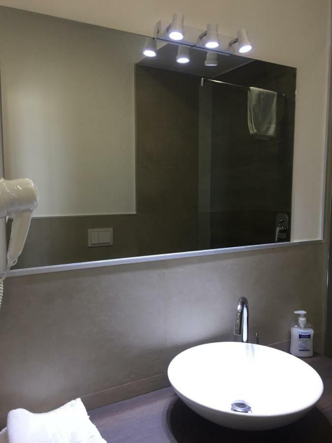 Residenza Garibaldi Appartement Napels Buitenkant foto