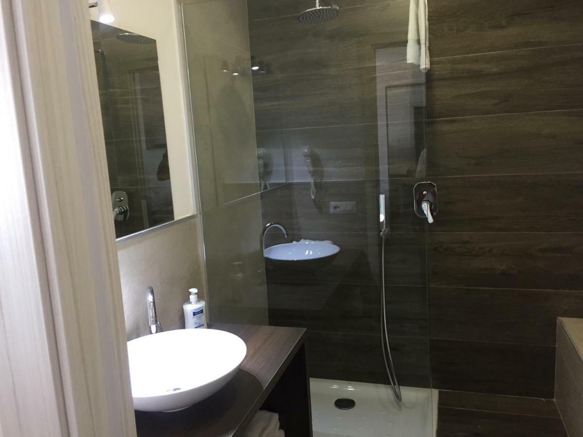 Residenza Garibaldi Appartement Napels Buitenkant foto